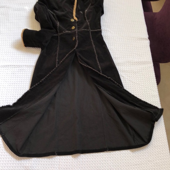 Cascade Trench Coat with Faux Fur - Picture 13 of 16